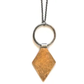 Itan Necklace Vintage Accent Polished Line