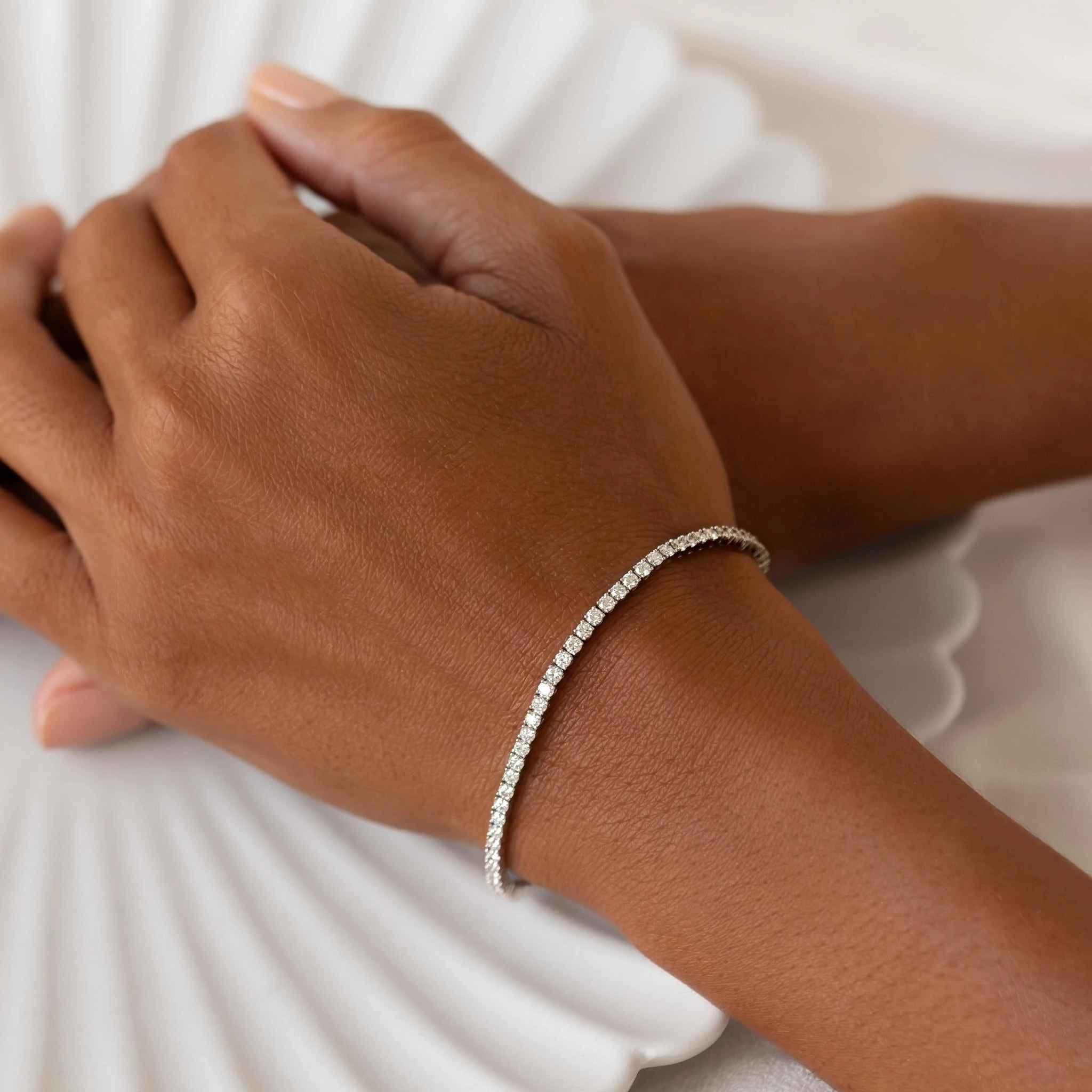 Classic Gift Mixed Metals Diamond Tennis Bracelet 14k White Gold (2.9 - 3.0 ct tw, 7 inches)