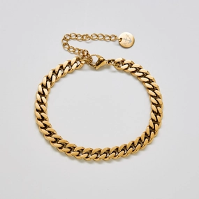 Classic Detailing Luxurious Gem Gold Curb Chain Bracelet