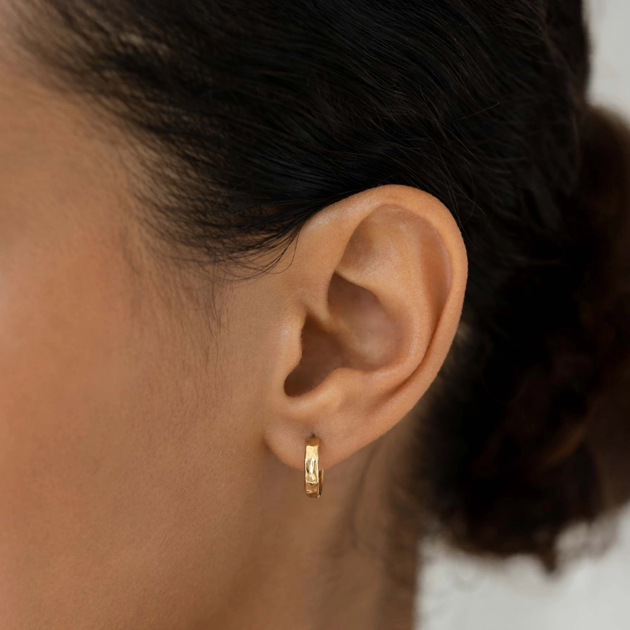 Fusion Form Radiant Look Gold Hammered Huggie Hoop Earrings - Yulla