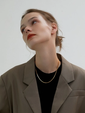 Everyday Fashion Gold Square Herringbone Necklace