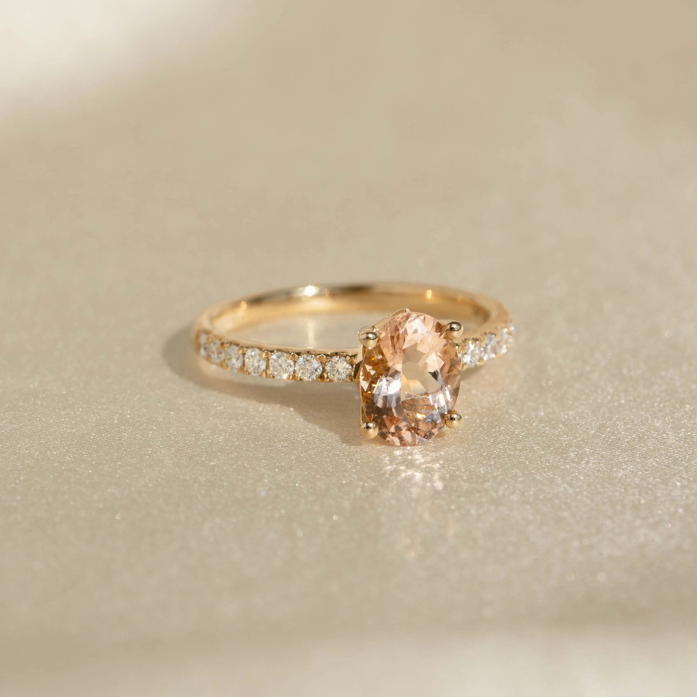Glossy Touch Oval Morganite and Diamond Ring 14k Gold - Minette