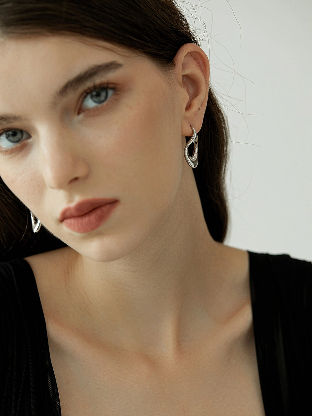 Fashion pieces Fashion Detail Gry Contemporary Stud Earrings