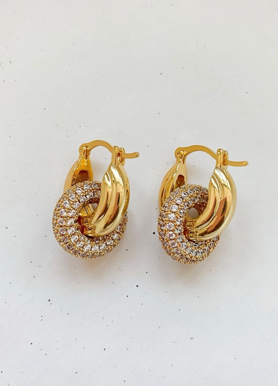 Duo Round Zirconia Hoop Earrings Pop Element Polished Elegance