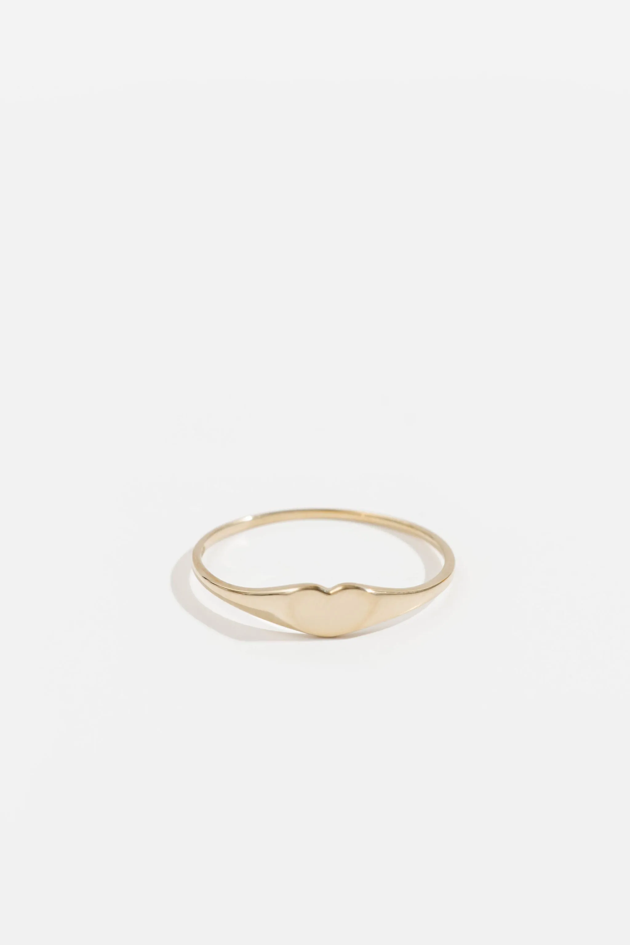 Seasonal Edge Heart Signet Ring