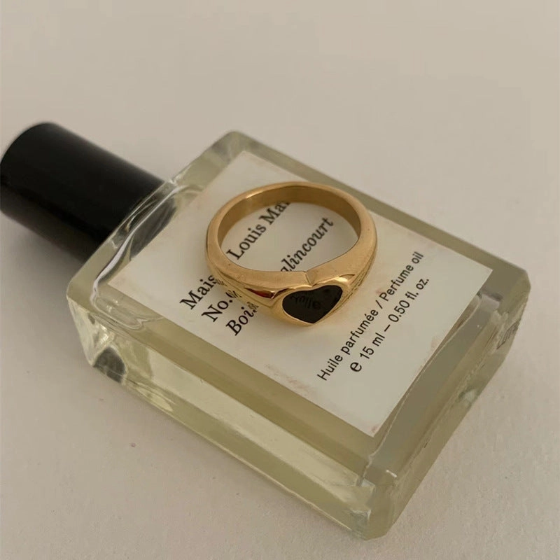 Heart Enamel Signet Ring 18K Black & White Retro Signet Ring Dramatic Touch Shining Sparkle