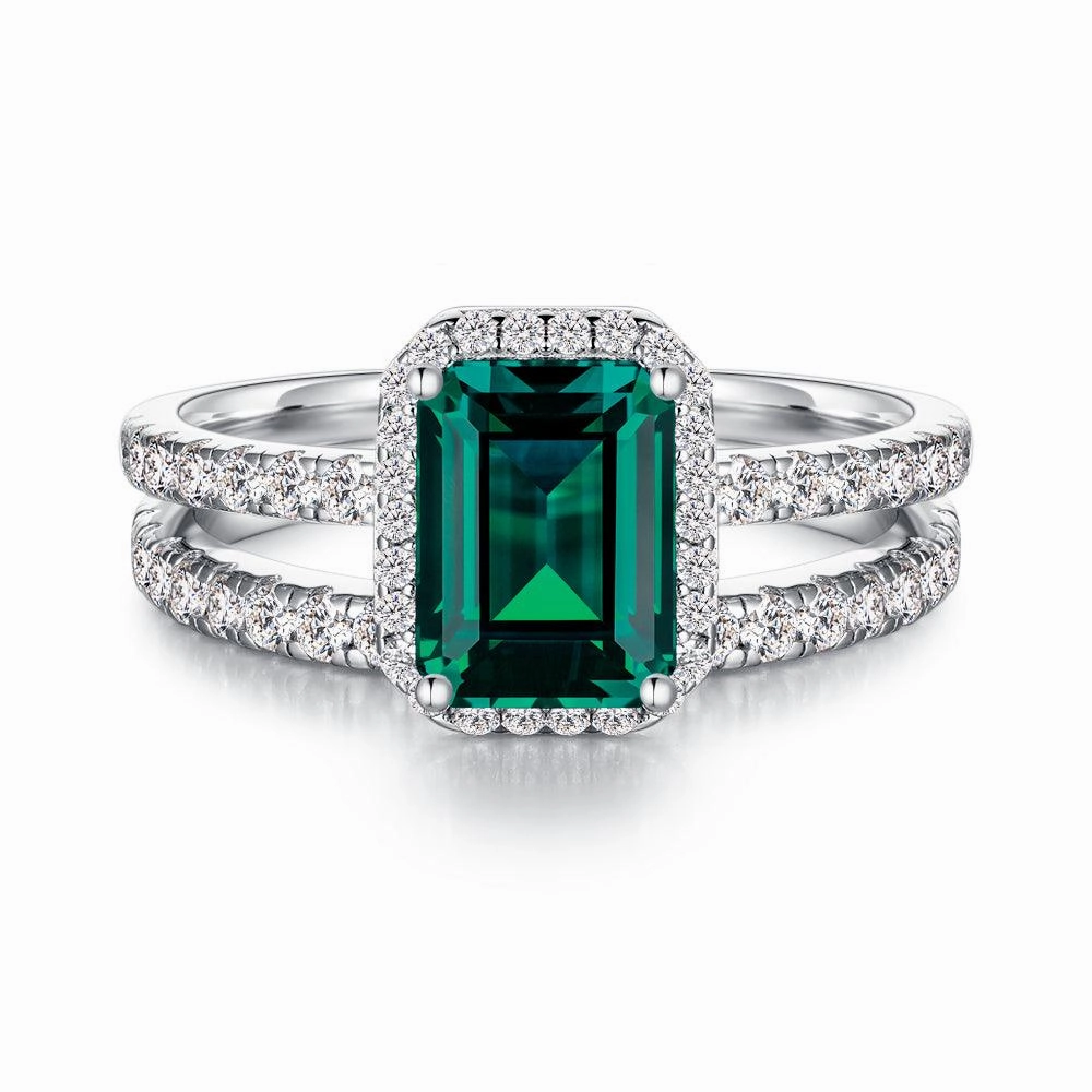 2 CT. Lab Grown Emerald Ring Set with Matching Wedding Band Radiant Surface Charming appeal