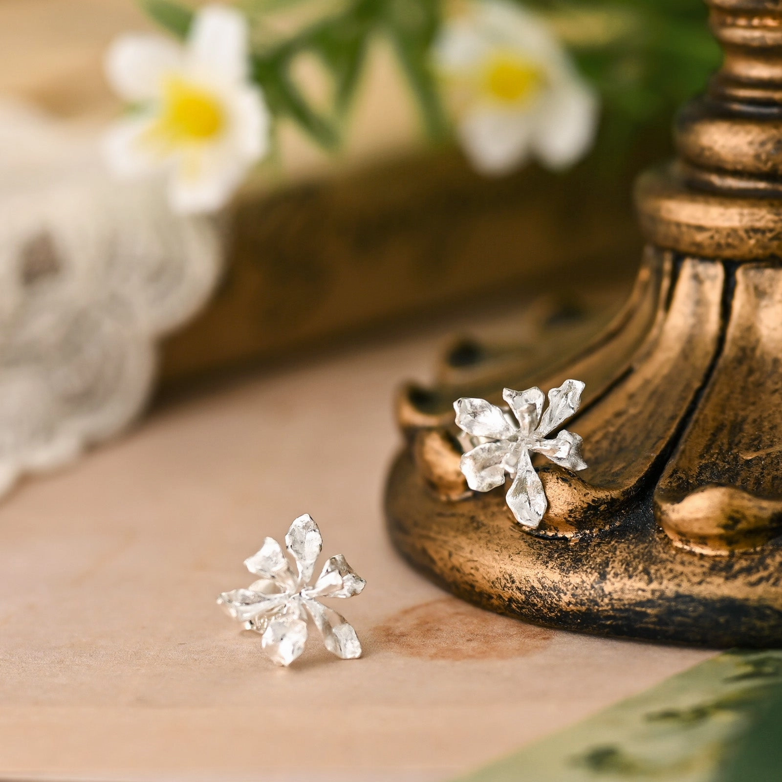 Gift Idea Precious Gifts Iris Earrings