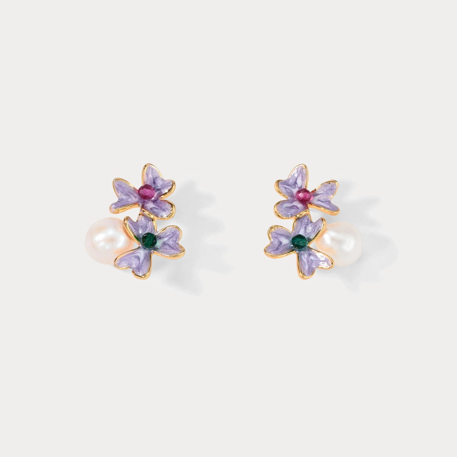 Iris Pearl Earrings Refined Essential Trendy Element
