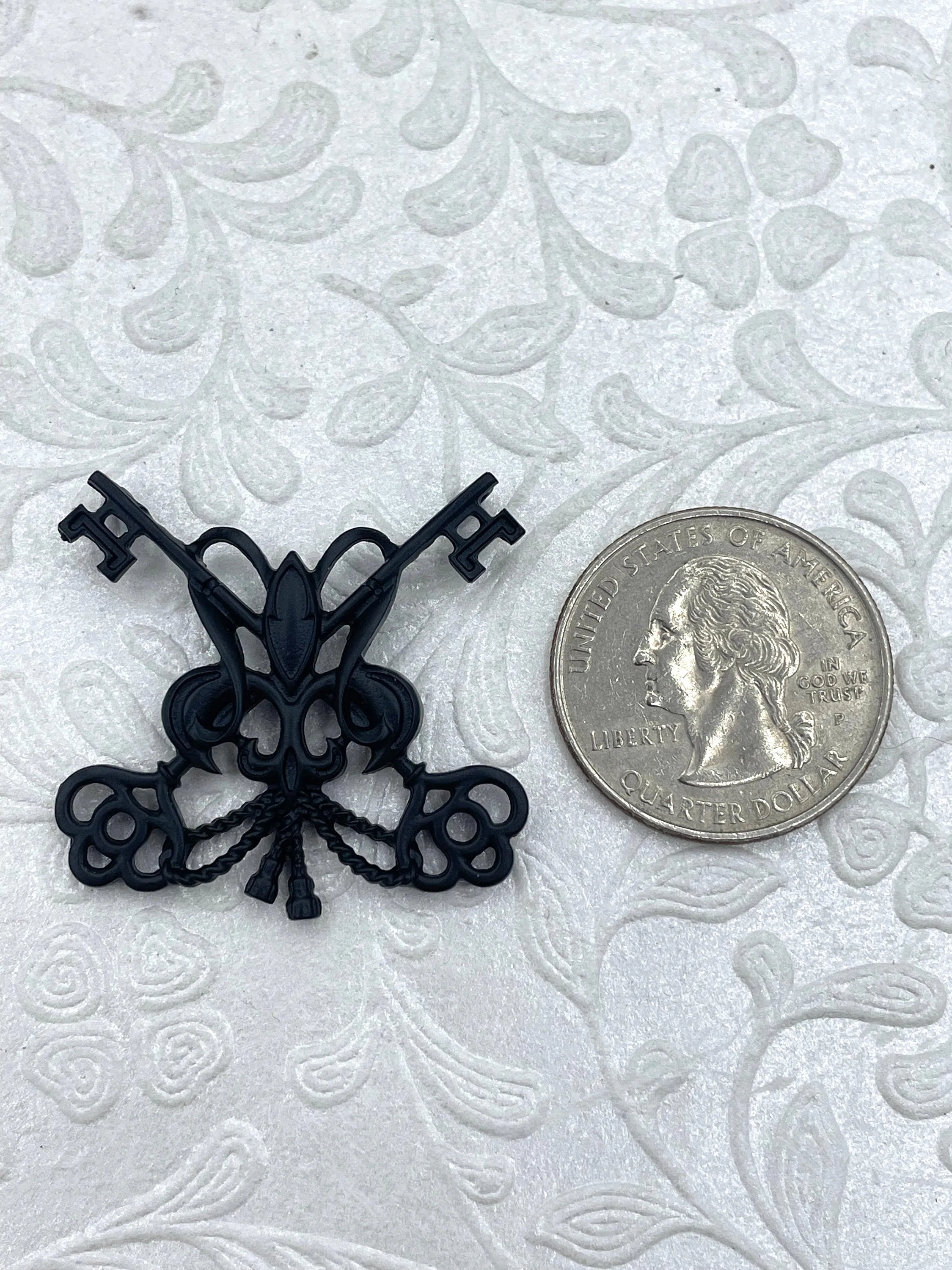 Custom Piece Fine Present Keys De Fleur Pendants, 31mm x 33mm, High Quality, Plated Zinc Alloy Fleur De Lis Key Charms, 7 Finishes, Fast Ship.