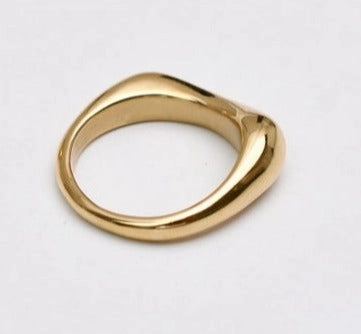Everyday Mood Loukia Contemporary 18K Gold Rings