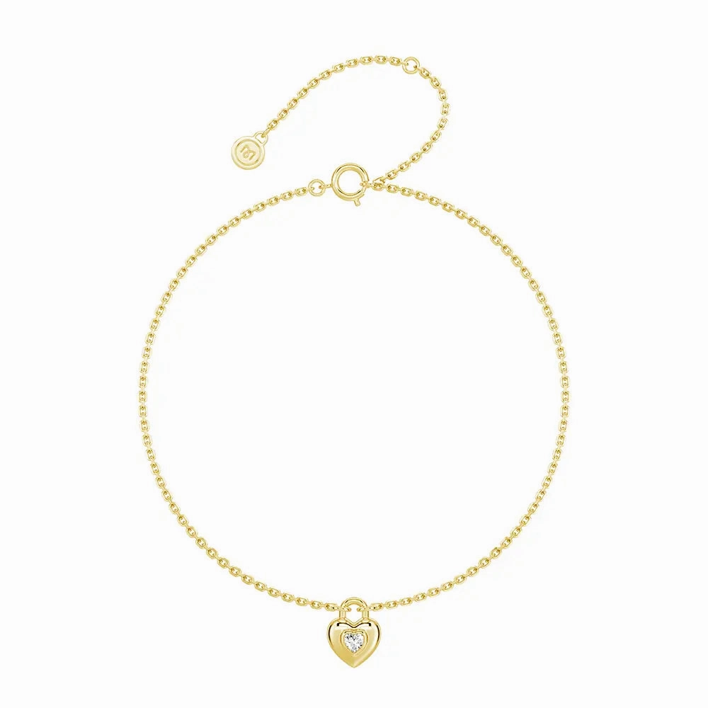 Love Lock Heart Bracelet with Solitaire Moissanite Charm Modern Form Shiny Stones