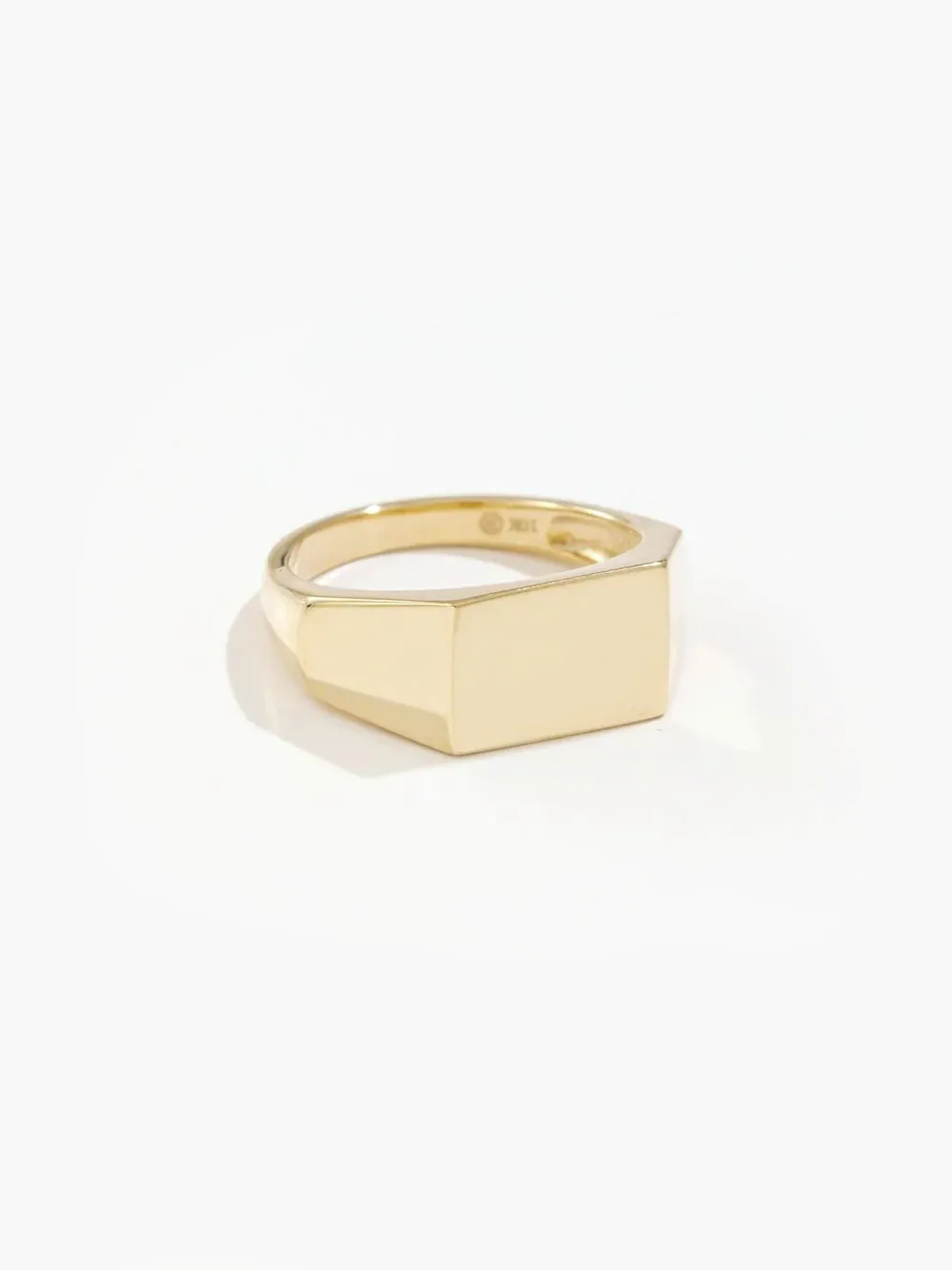 Refined Choice Dramatic Touch Signet Ring
