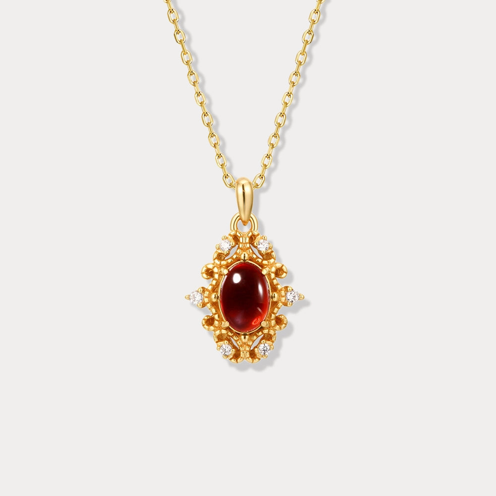 Dainty Design Modern Highlight Vintage Garnet Necklace