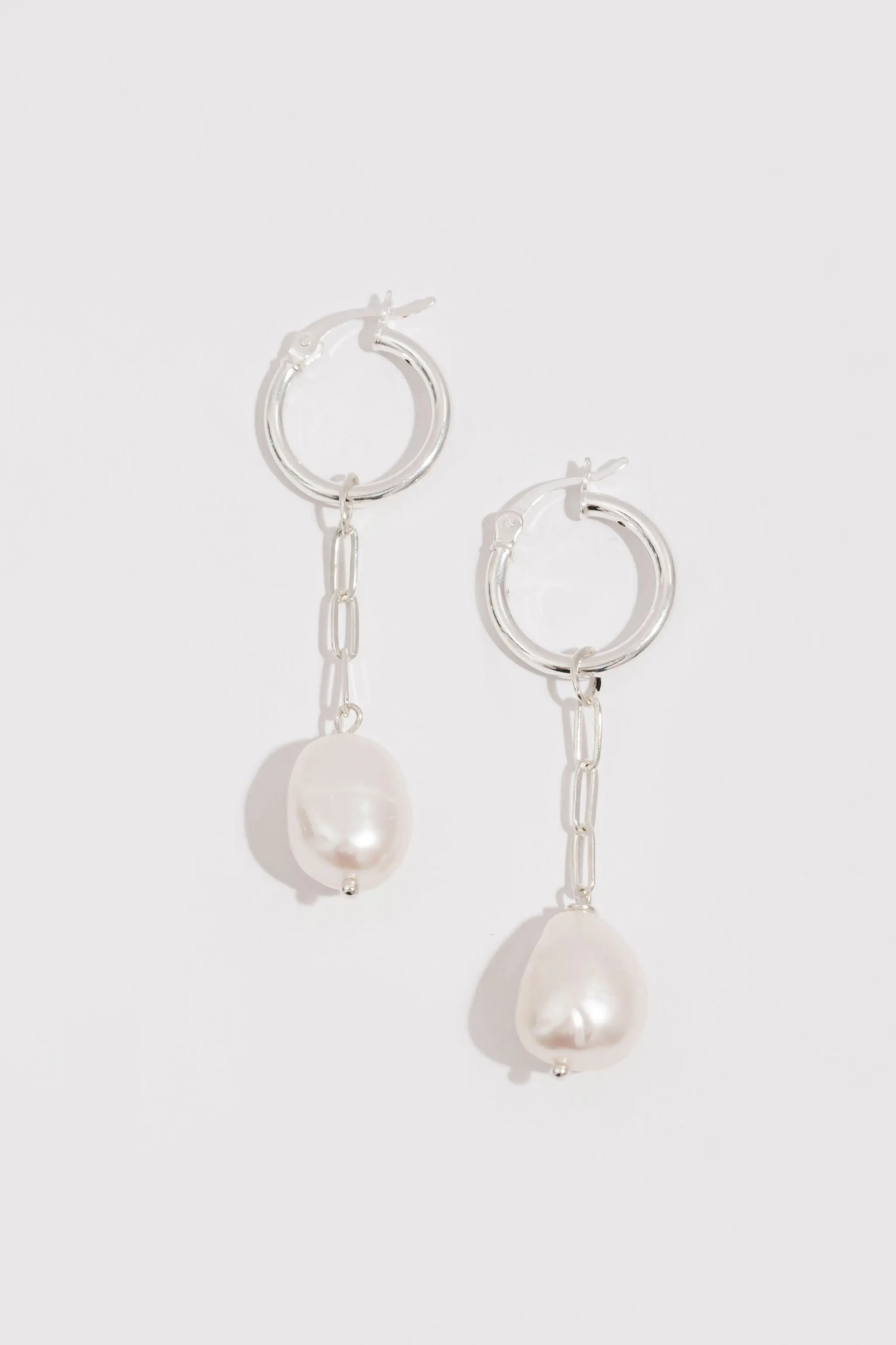 Dressed Look Marina Drop Hoop