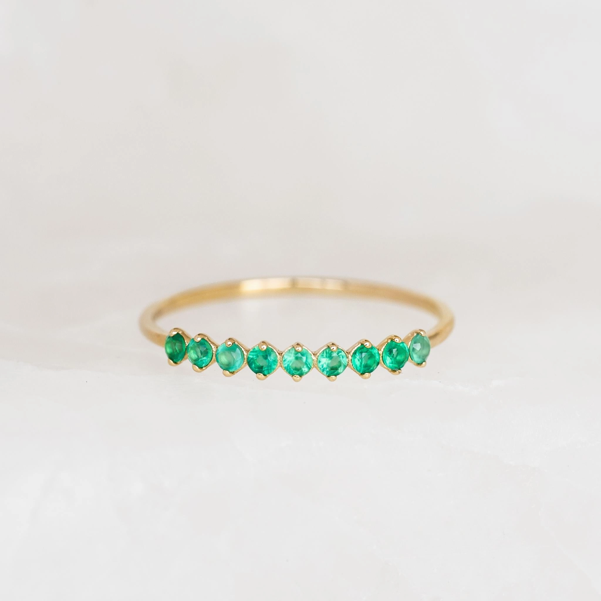 May Birthstone Ring 14k Gold - Green Chalcedony Stylish Moment