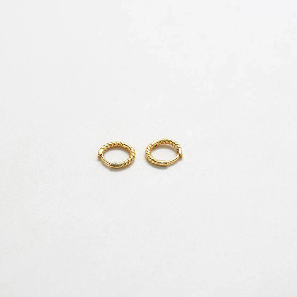 Mini Gold Rope Twist Huggies Classic Style