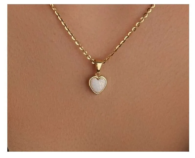 Beautiful 1 Carat Heart Shape Opal Solitaire Pendant Necklace in 18k Yellow Gold over Silver Group Piece Daily Detail