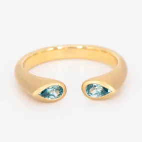 Styled Accent Blue Topaz Ring - 18k Yellow Gold