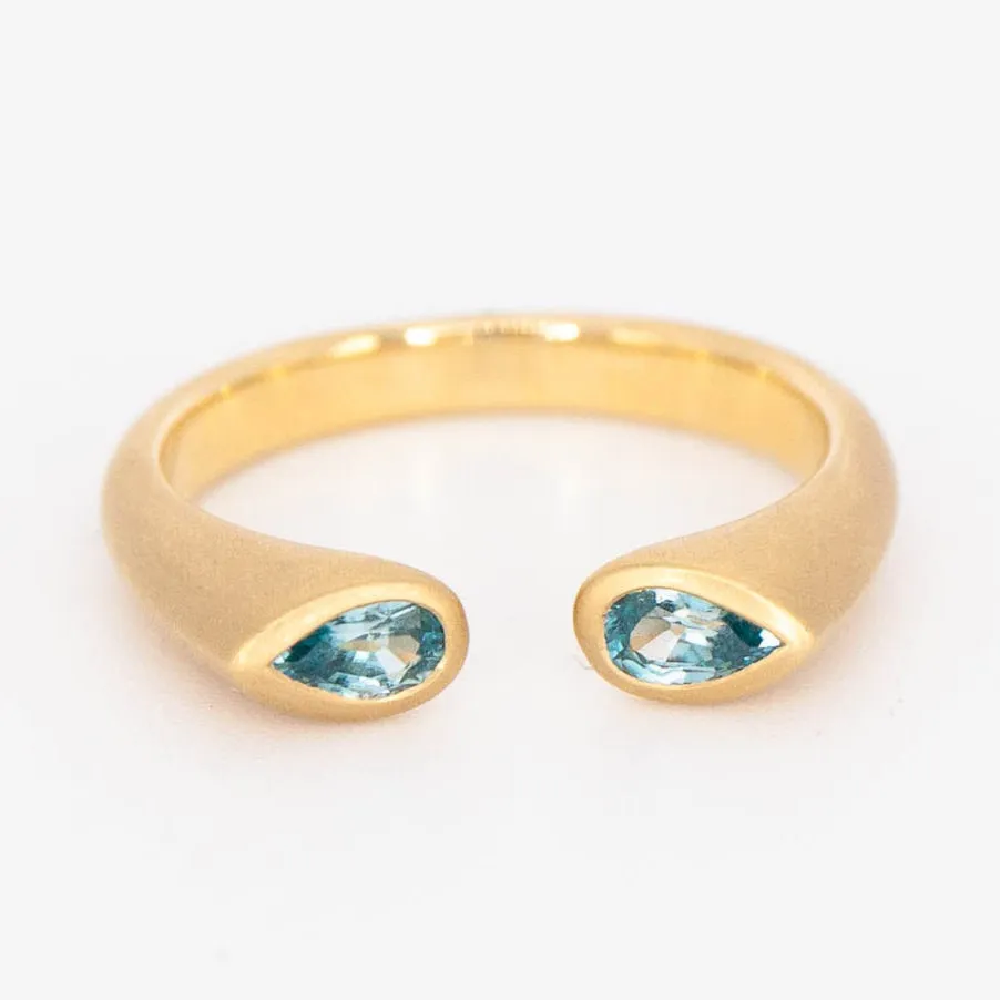 Styled Accent Blue Topaz Ring - 18k Yellow Gold