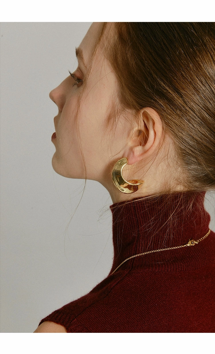 Modernism Flat Curled Earrings Gold All Style Creative Feature