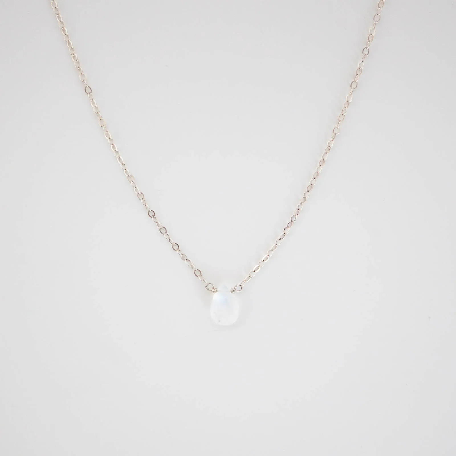 Urban Day Elegant Item Moonstone Drop Necklace