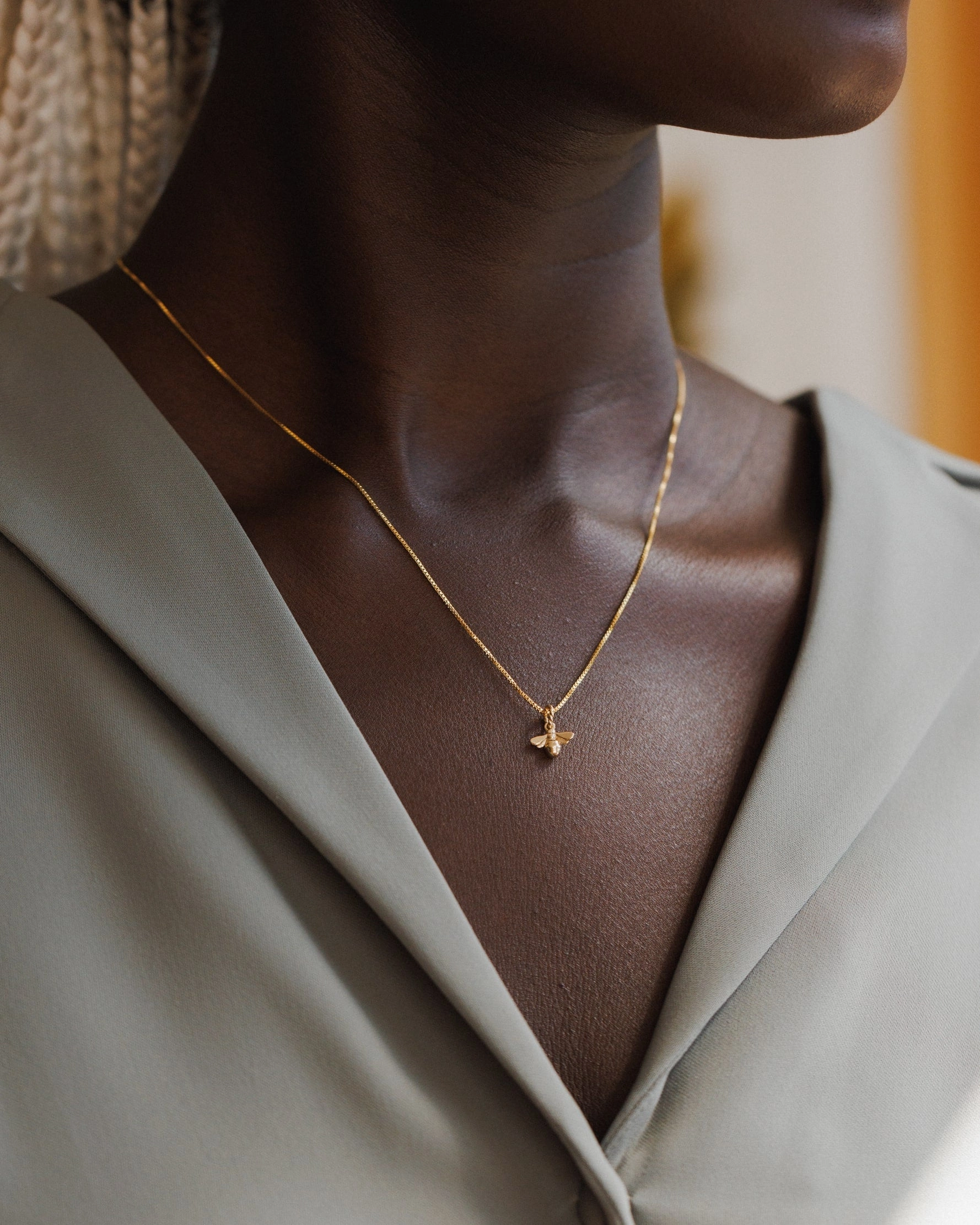 Silken Touch Glistening Sparkle Garden Bee Charm