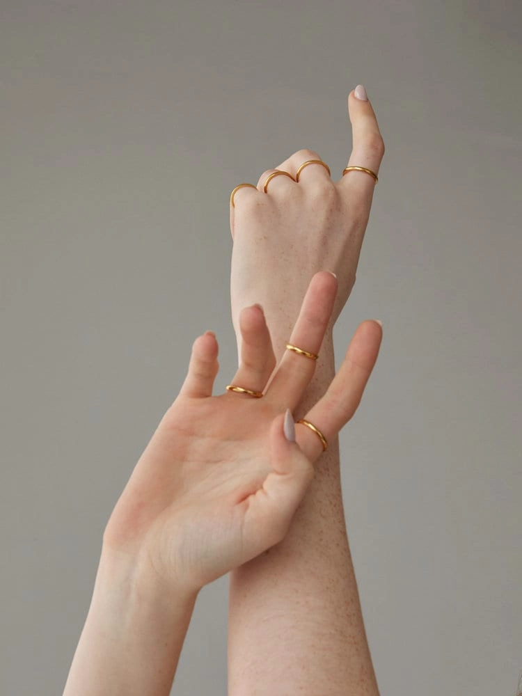 Oblession Essentials 2mm Round Ring 18K Waterproof Layered Ring Bold Detailing Sophisticated Element