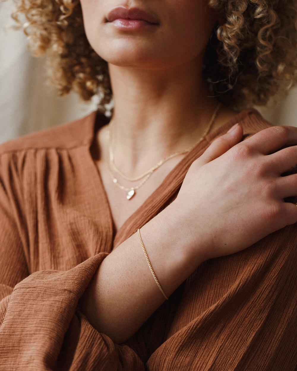 Elegant Gem Elegant Line Onaro Bracelet