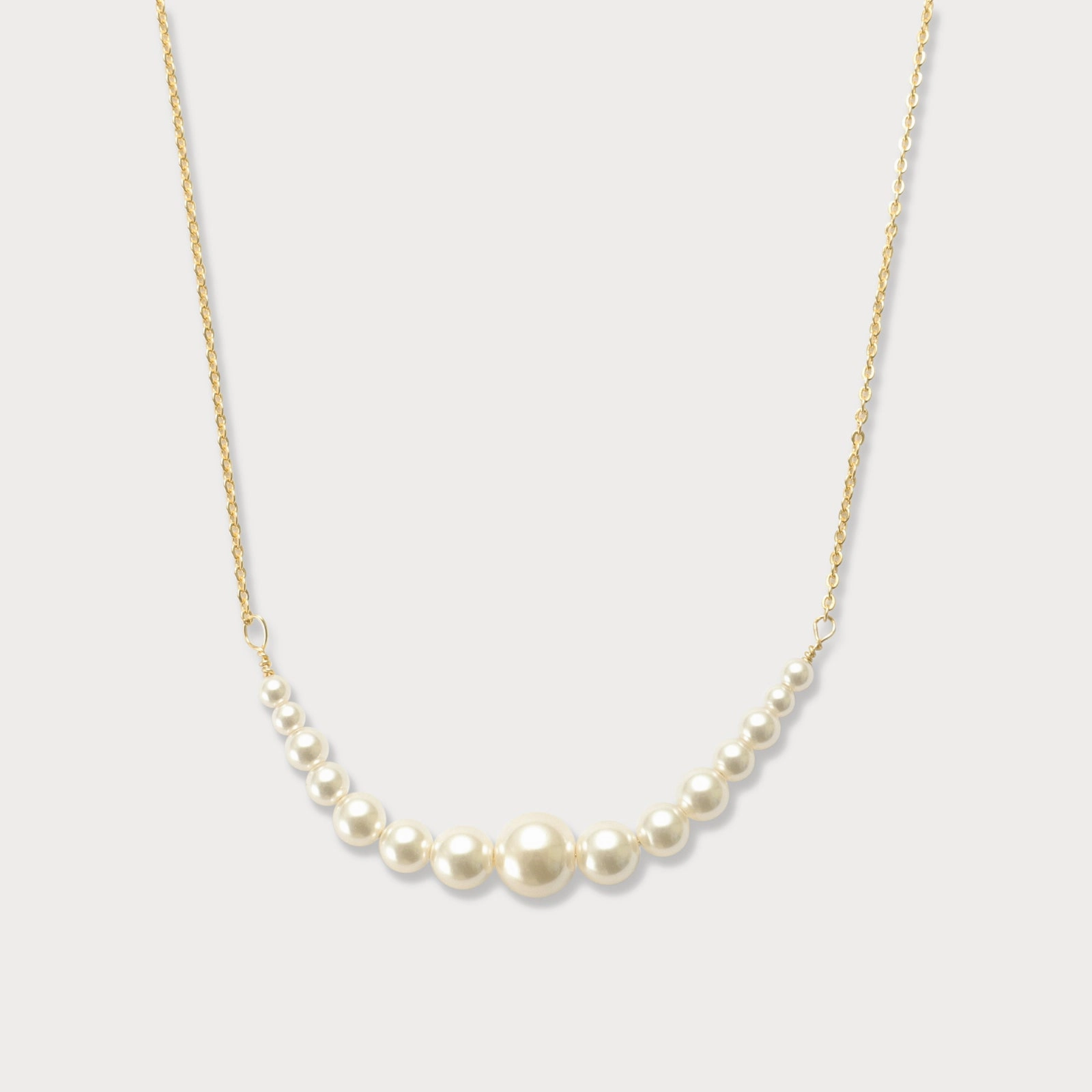 Charming Edge Pearl Smile Necklace