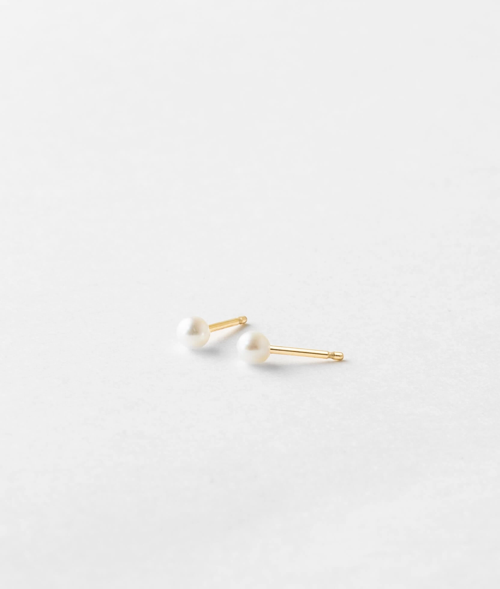 Elegant Pick Office Wear Pearl Studs