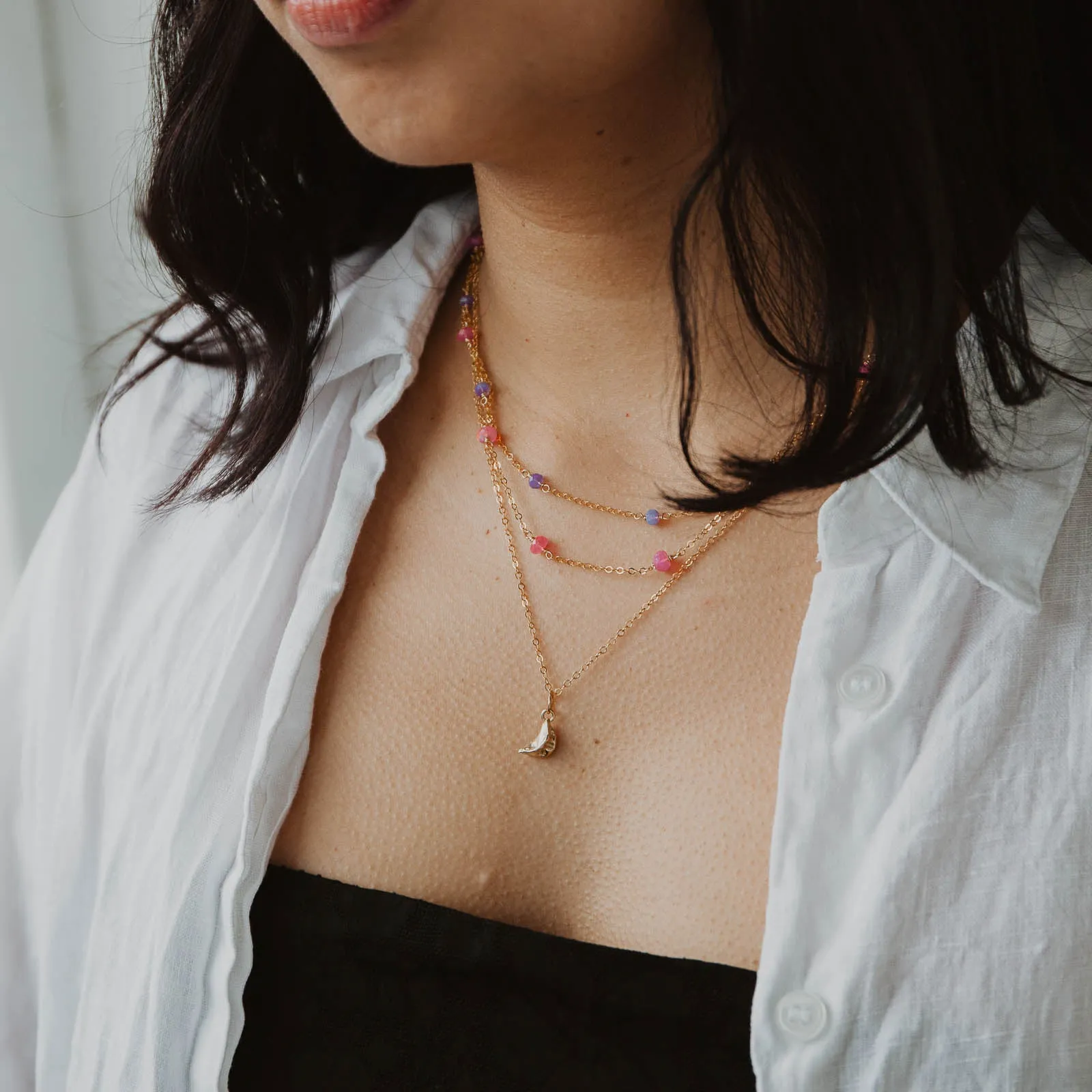 Autumn Feature Periwinkle Opal Classic Necklace