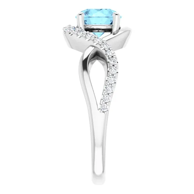Minimal Gift Platinum Aquamarine & 1/5 CTW Diamond Ring