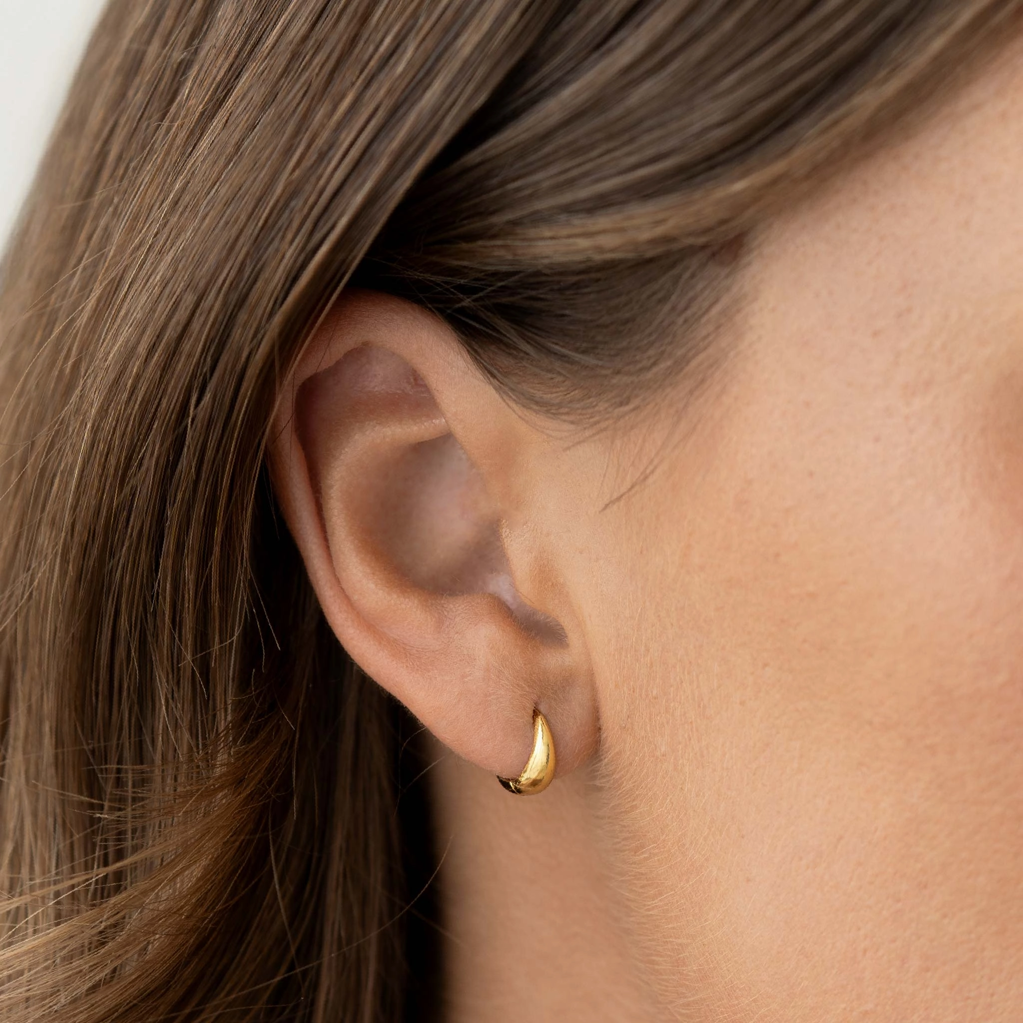 Weekend Glam Fashion Forward Dome Huggie Earrings - Cassia