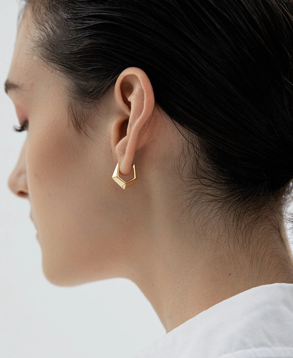 Chic Choice Polygonal Spearhead Dainty Hoops 18K