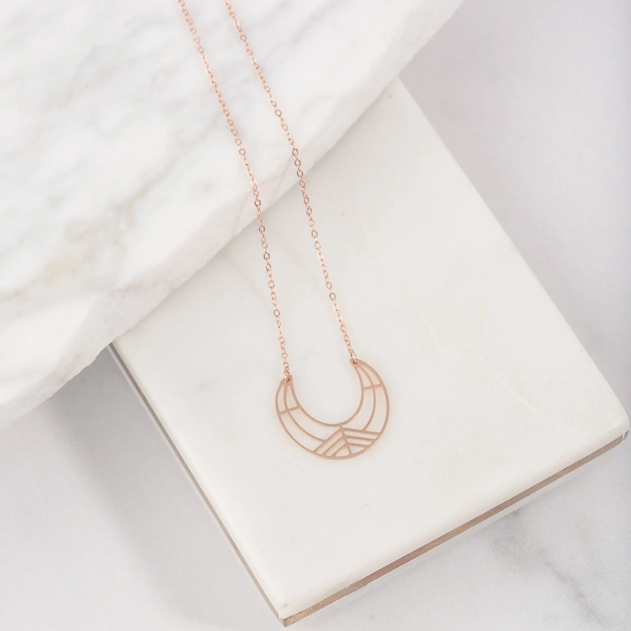 Summer Mood Dashing Look Austin Necklace