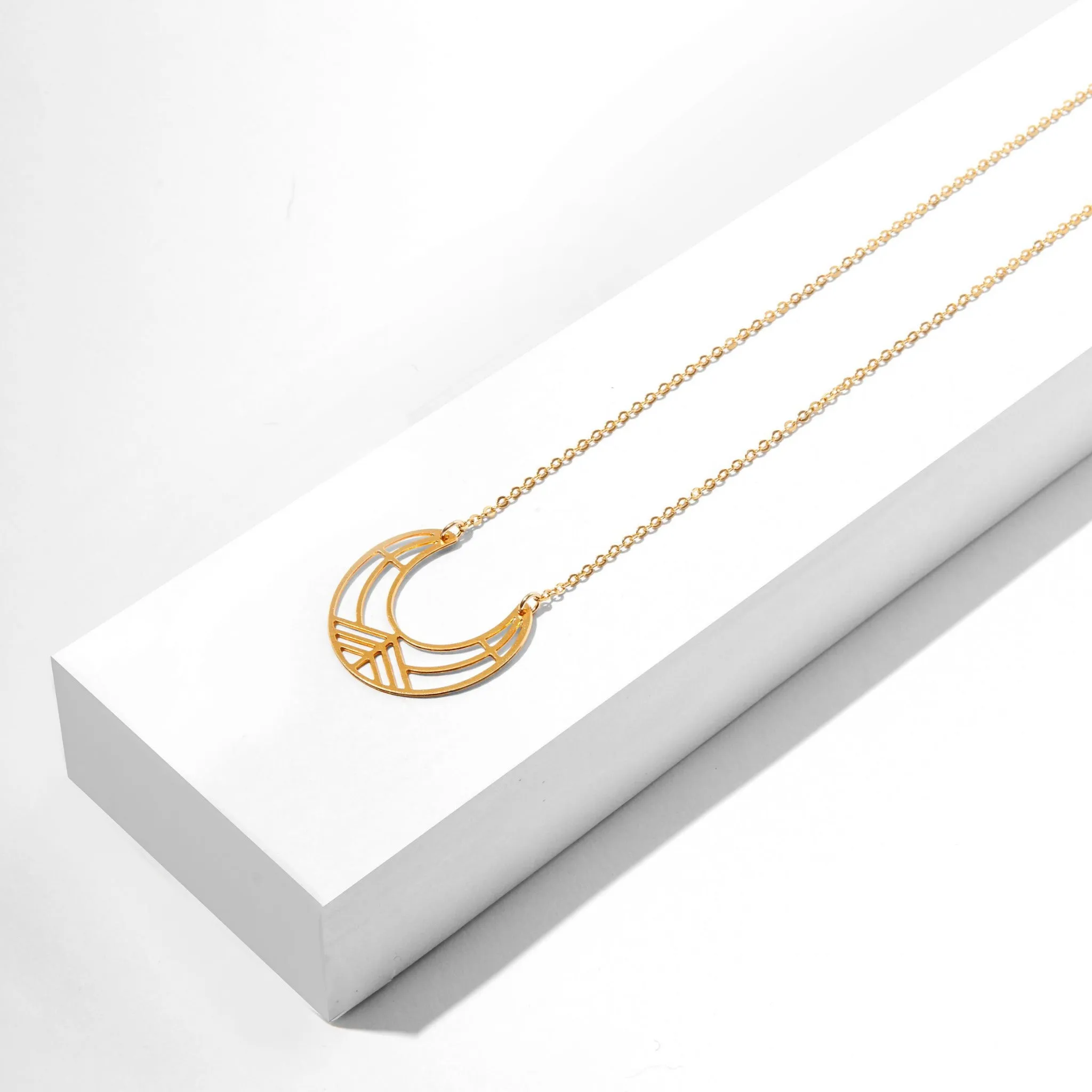 Austin Necklace Chic Design Modern Edge