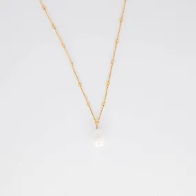 Monochrome Piece Pearl Bar Necklace