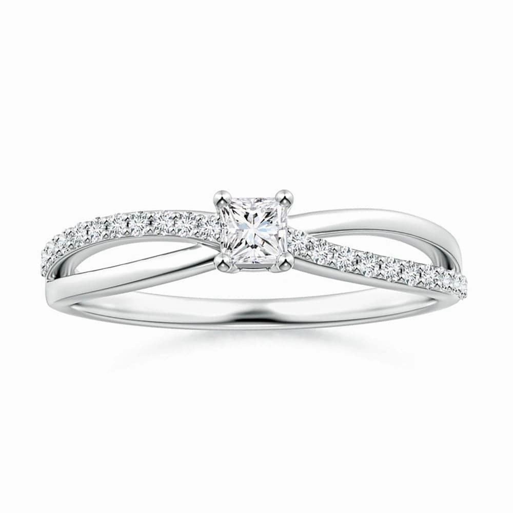 Luxury Touch Design Charming Finish Princess Cut Lab Grown Diamond Split Shank Promise Ring