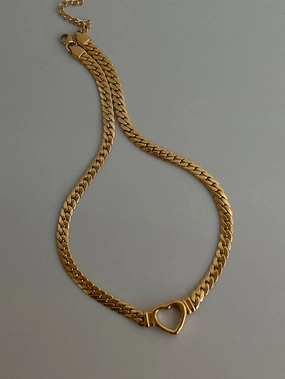 Lydia Curb Chain Heart Necklace 18K Gold/Silver Polished Accessory Glowing Detail