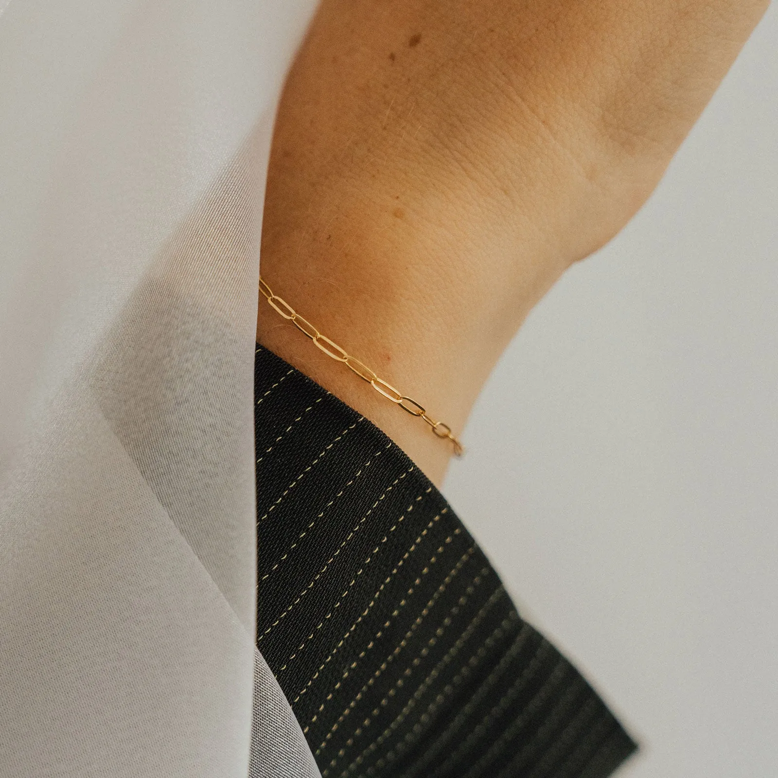 Modern Design Sparkle Touch Drawn Chain Bracelet - 14K Solid Gold