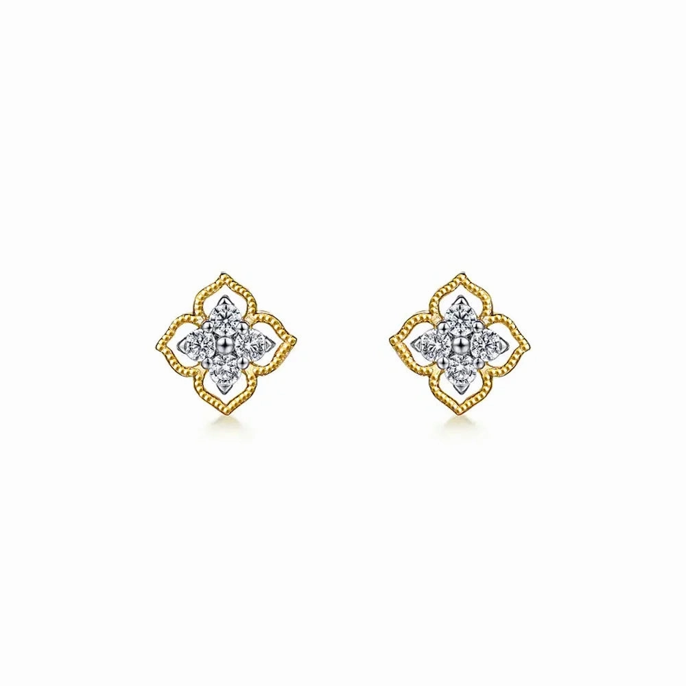 Luxury Craftsmanship Raised-Edge Clover Diamond Studs with Centered Sparkle