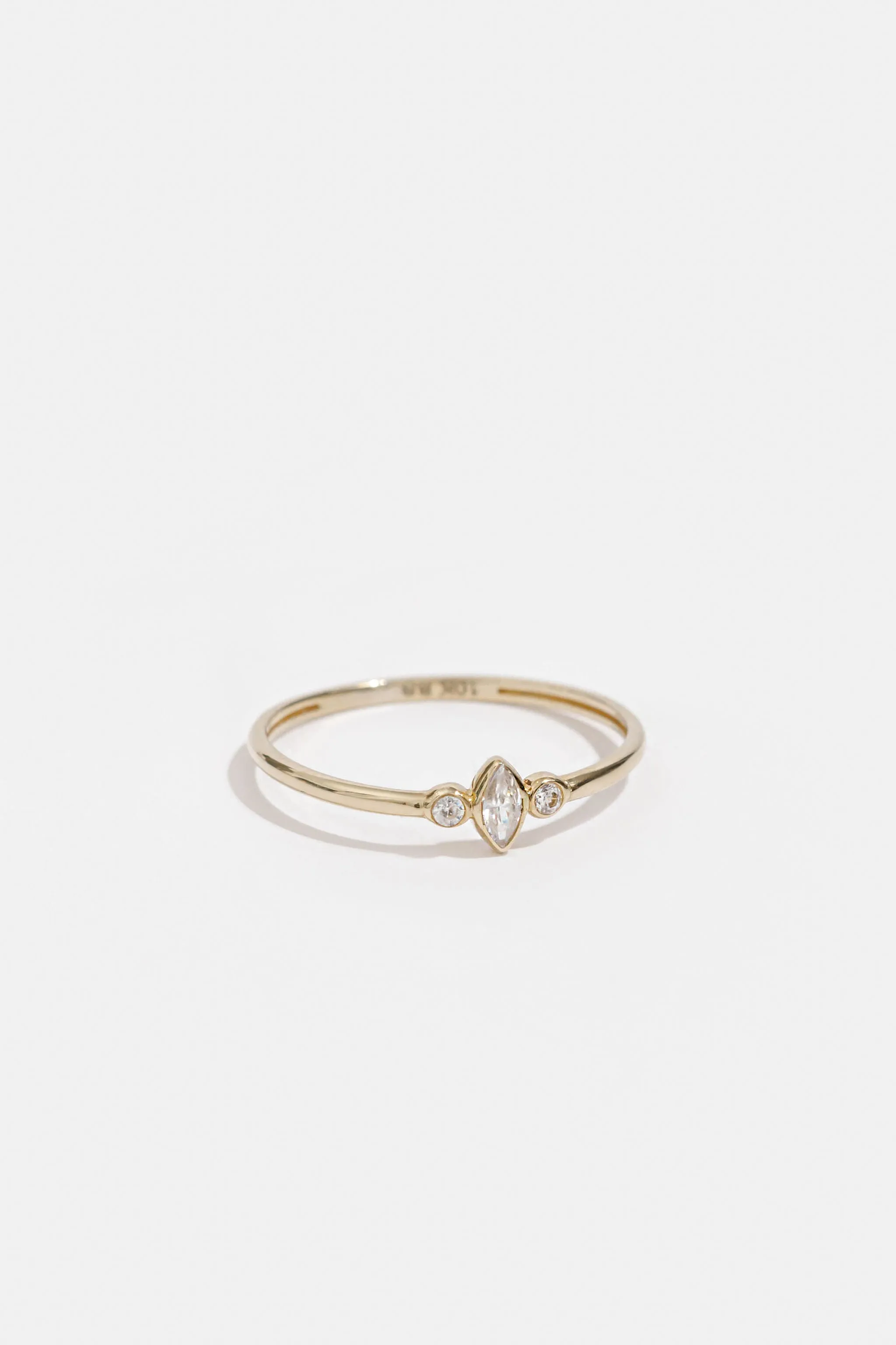 Starlit Ring Classic Spark Sleek Spark