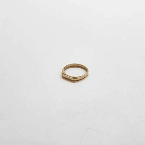 Distinctive Design Splendid Shine Gold Flat Top Ring