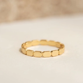 Winter Accent Ribbed Gold Ring - Mika
