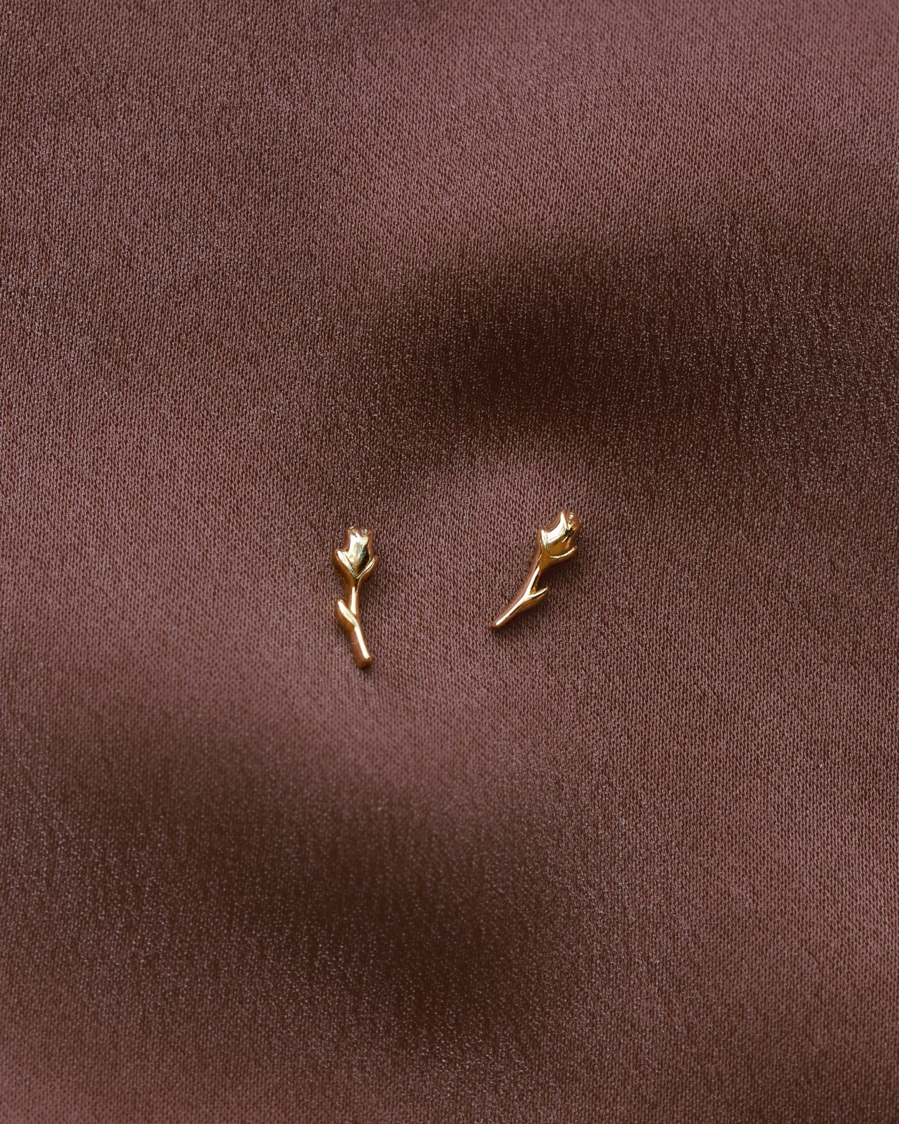 Sleek Shape Elegant Contour Rosebud Studs