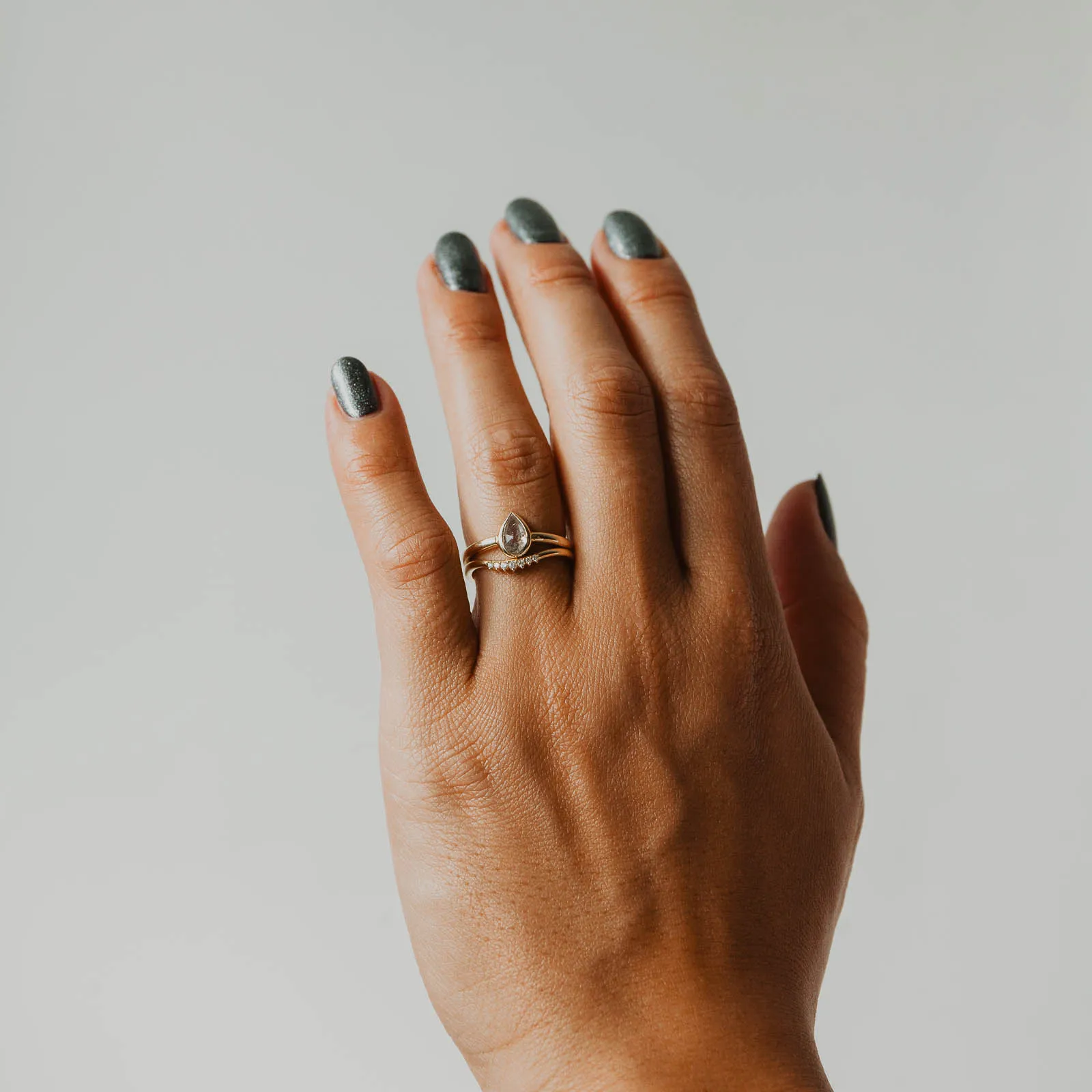 Luxury Highlight Sabine Ring - Mined Salt & Pepper Diamond