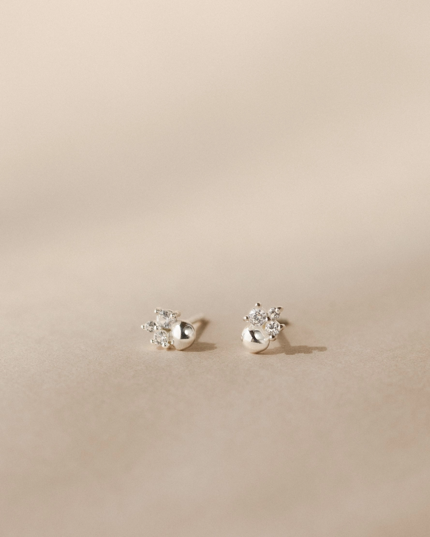 Effortless Edge Dewdrop Studs