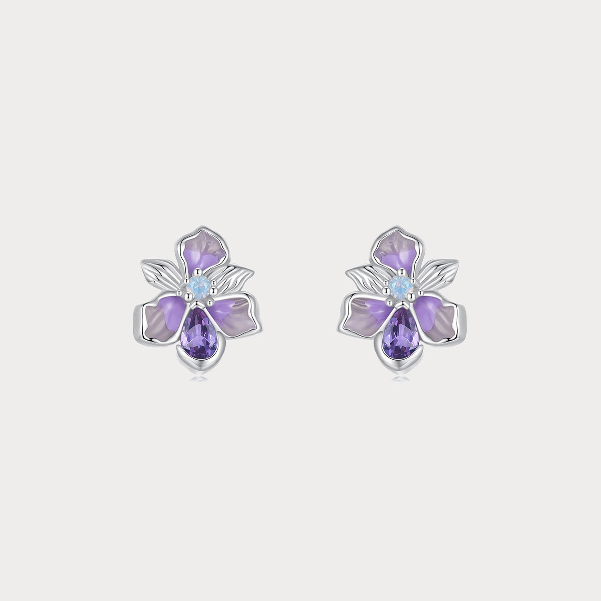 Iris Stud Earrings Polygonal Embellishment Grand Accent