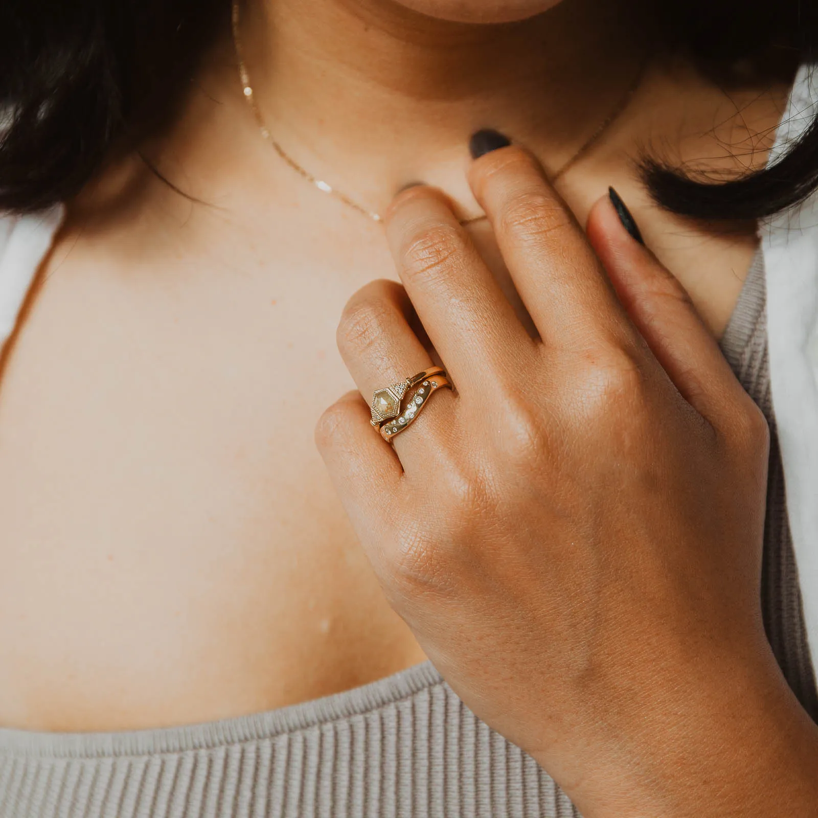 Travel Mood Unique Piece Lucy Band